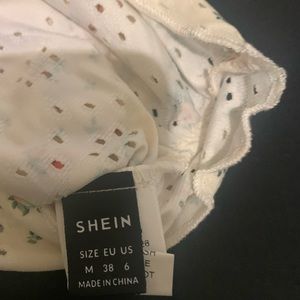 Juniors med never worn